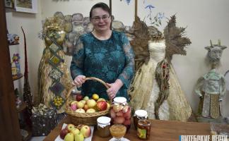 Яблочные шедевры от учителя биологии: Алеся Володькина превращает школьный сад в творческую лабораторию