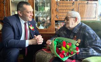 Александр Субботин поздравил ветеранов Великой Отечественной войны