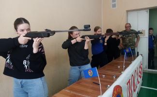 Фотофакт: в Витебске прошел второй этап областных соревнований по пулевой стрельбе на призы председателя ООС ДОСААФ