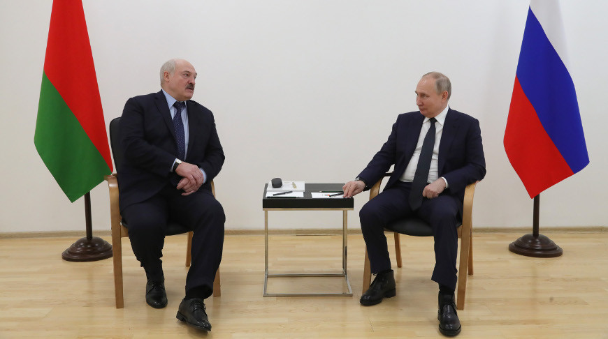 Лукашенко: не надо думать, что Россия - мощь, а Беларусь маленькая. Мал золотник, да дорог