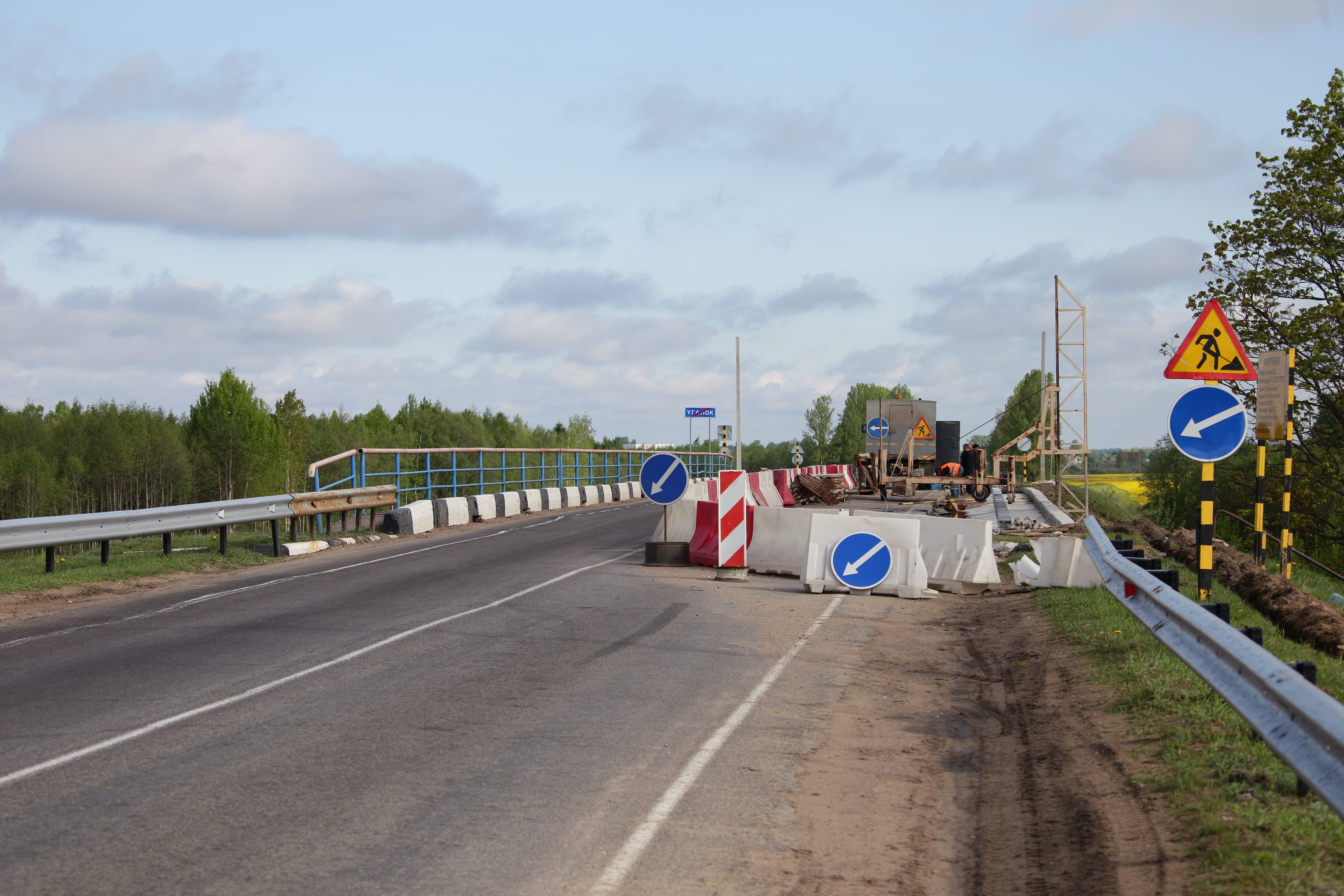 Ремонт подъездной дороги к витебскому аэропорту продолжат в следующем году  