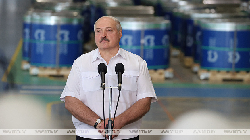 Александр Лукашенко об очумевших польских политиках: они сели на американскую кобылу и скачут по Европе