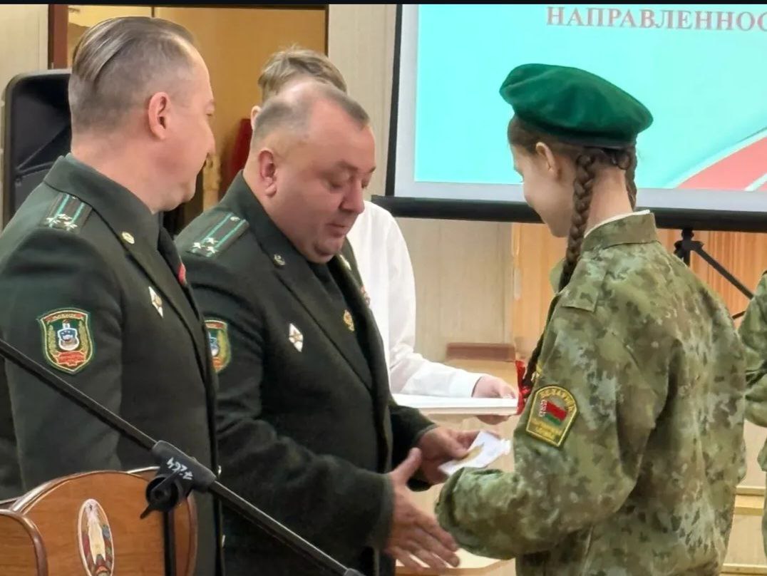 Военно-патриотический класс пограничной направленности открыли в СШ №4 Новополоцка