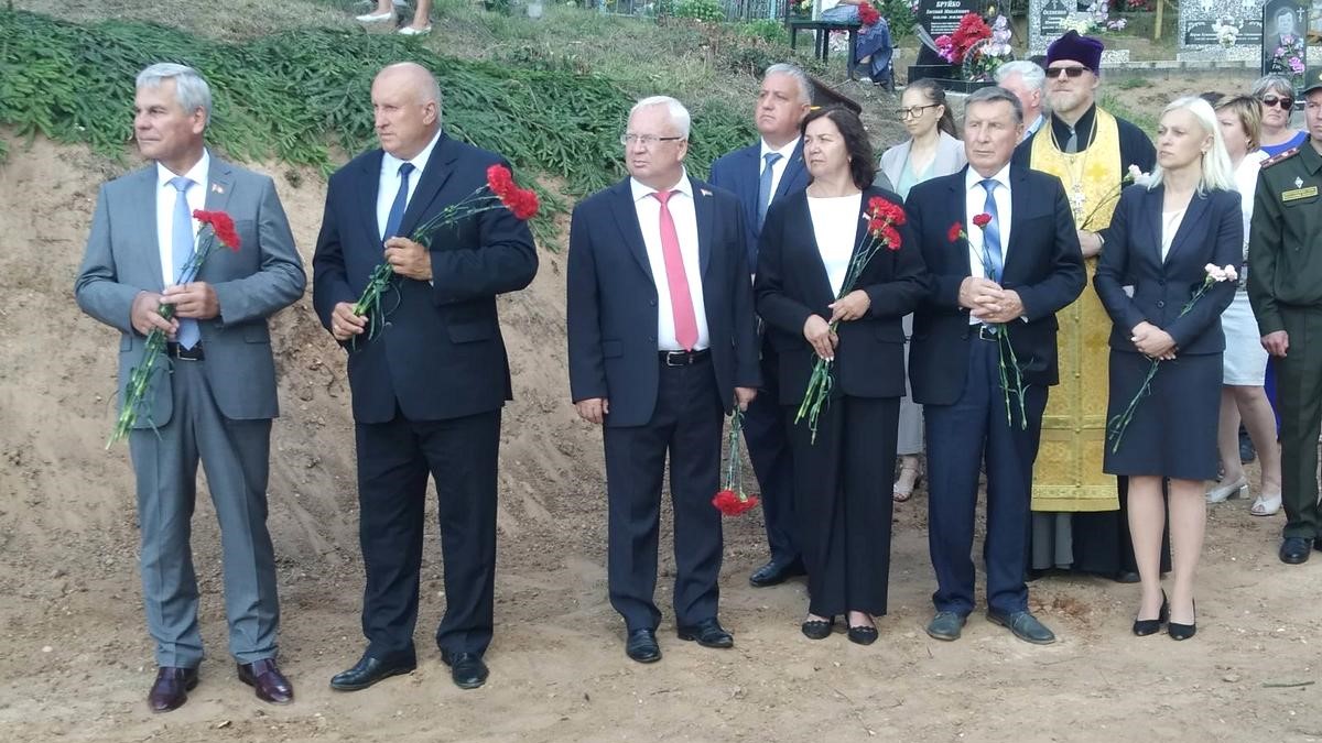 В Глубокском районе перезахоронили останки 15 бойцов Красной армии