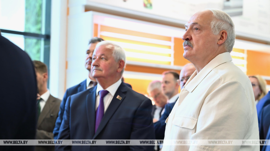Александр Лукашенко рассказал, как Беларусь не окунулась в рынок, и поблагодарил Трампа за откровенность
