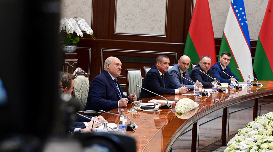 Лукашенко: Беларусь и Узбекистан готовы поддержать Афганистан лекарствами и продовольствием