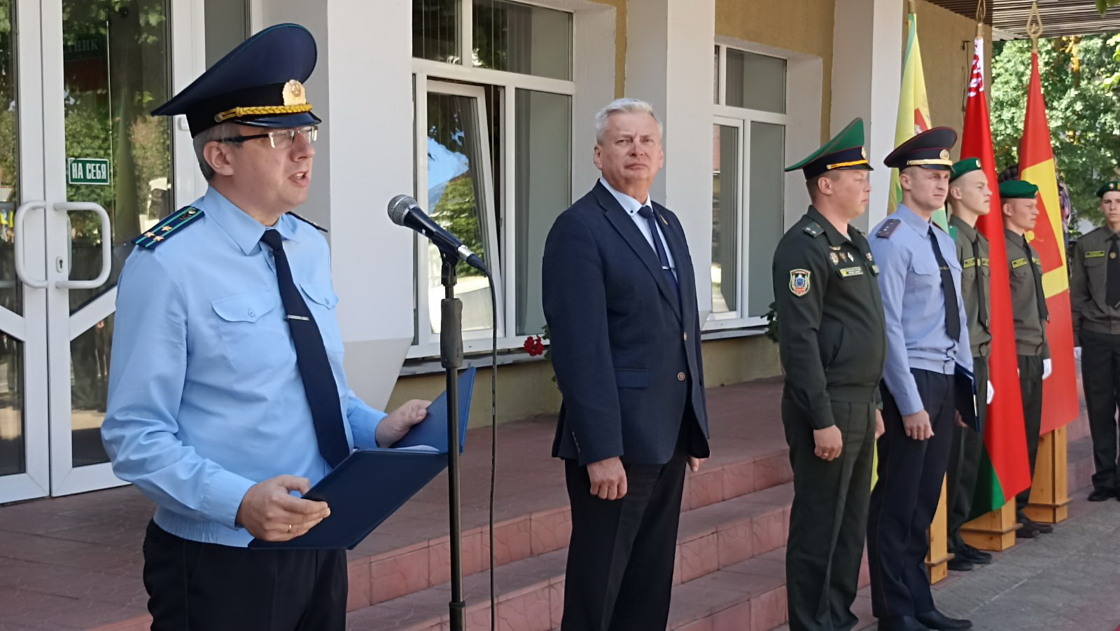 В Видзовском государственном колледже состоялось торжественное открытие выставки, посвященной геноциду белорусского народа 