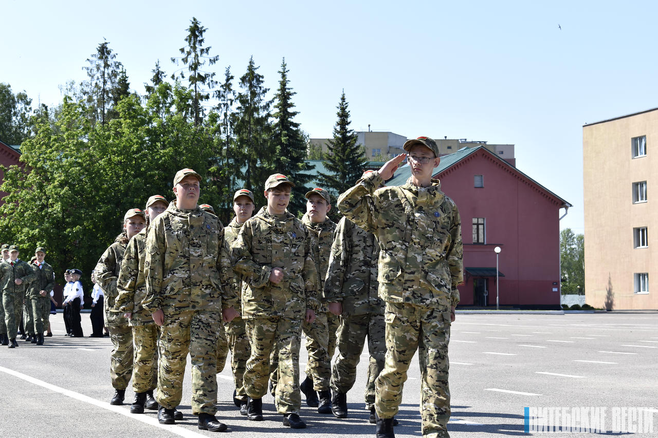 Военно-патриотическая игра «Зарница» проходит в Витебске