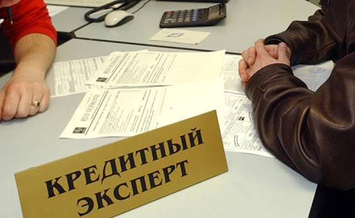 В Новополоцке двое приятелей брали мебель в рассрочку по поддельным справкам о доходах