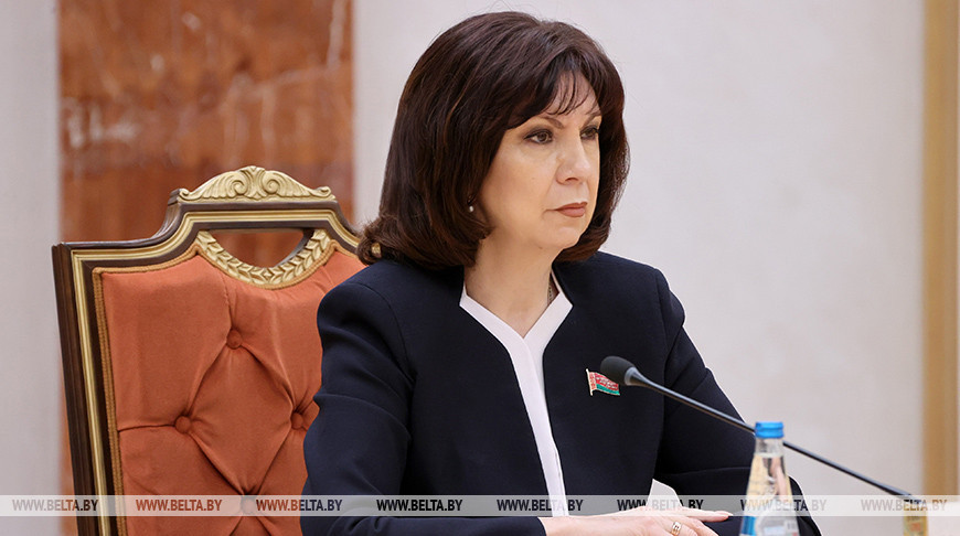 Кочанова призвала парламентариев более жестко и четко отстаивать национальные интересы