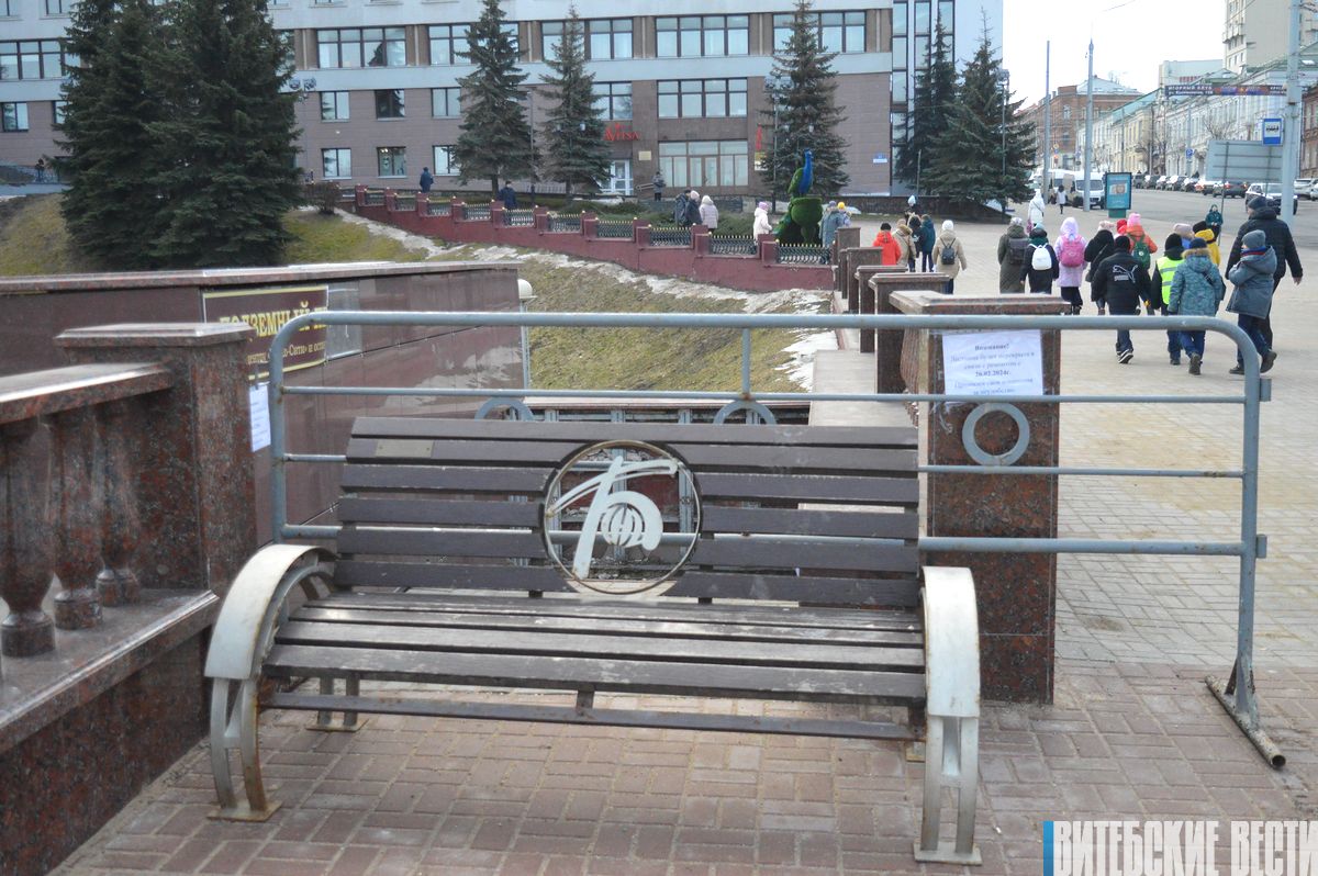 Фотофакт. В центральной части Витебска временно закрыт подземный пешеходный переход