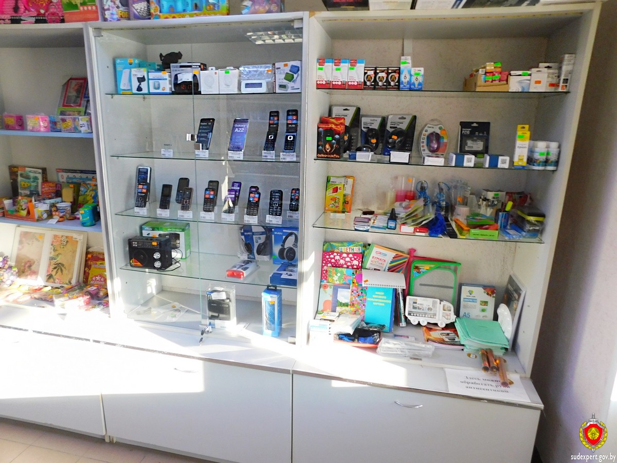 Житель Городокского района задержан за кражу смартфона из магазина 