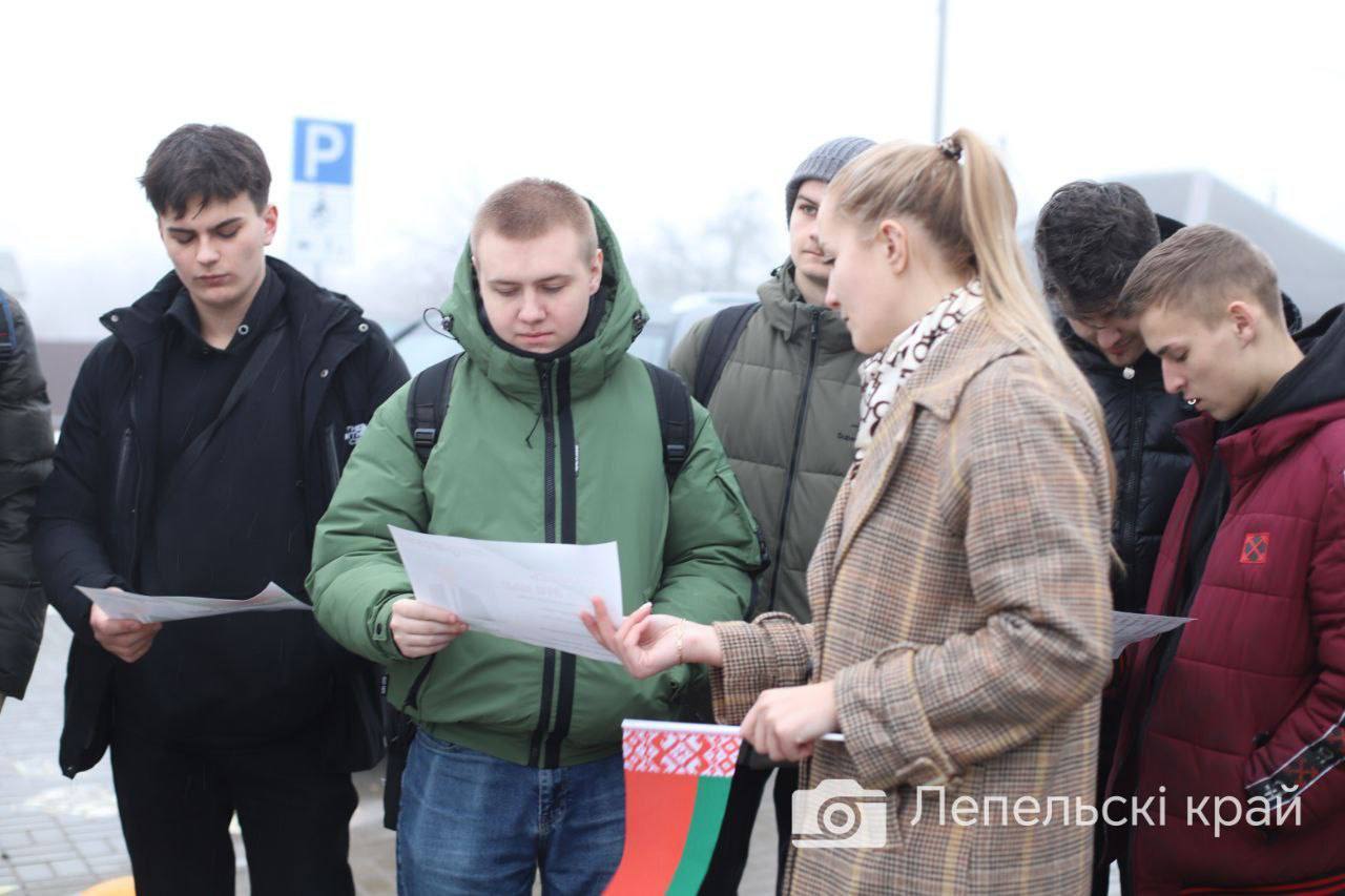Агитационные пикеты  с участием кандидатов в депутаты, а также их доверенных лиц проходят в регионах Витебской области 