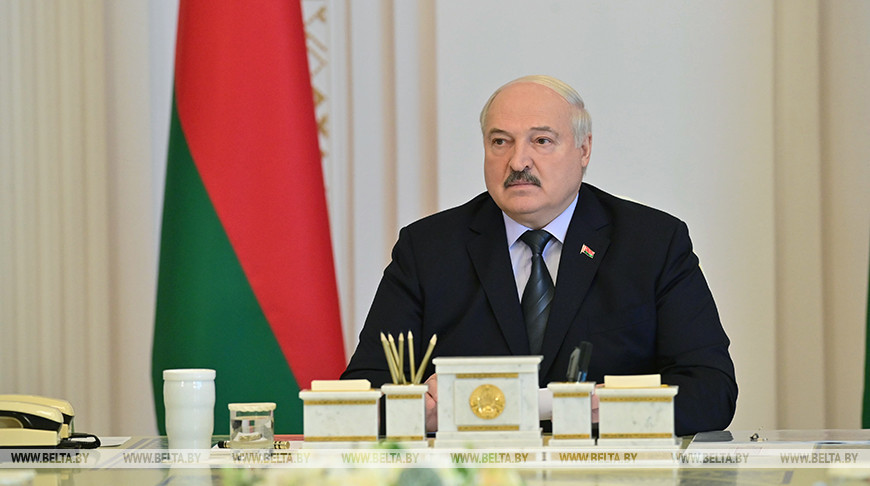 Лукашенко рассказал об уникальной возможности зайти на рынки дальней дуги всерьез и надолго
