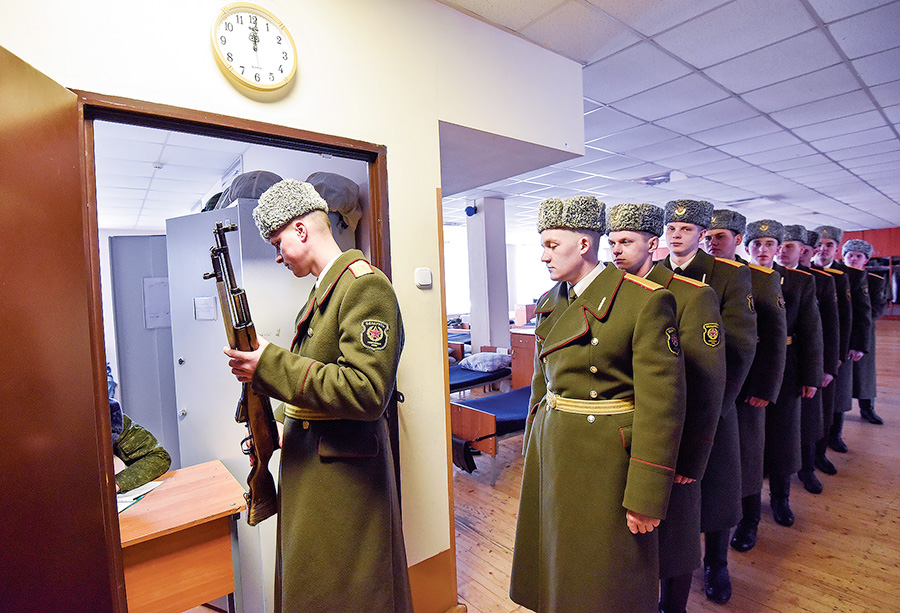 За правонарушения в воинских частях и их скрытие будут приниматься самые жесткие меры 