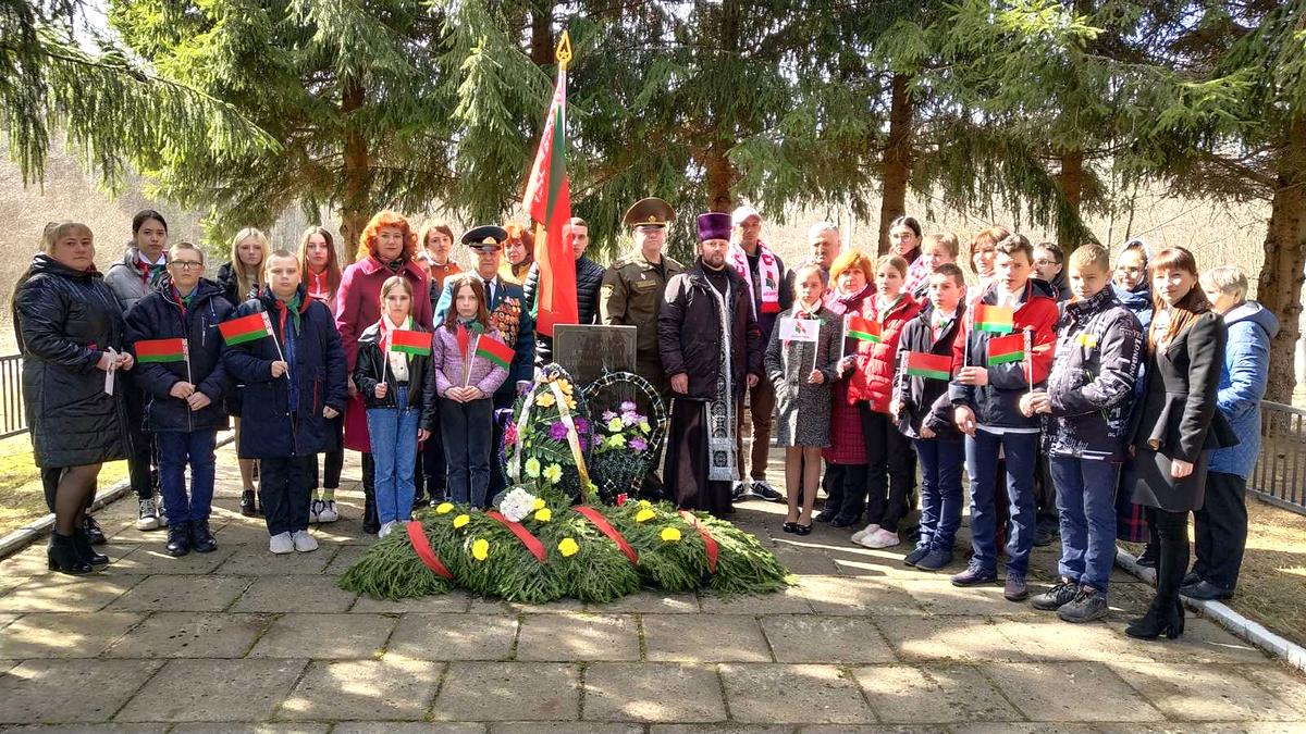 ФОТОФАКТ: в Лиозненском районе почтили память бывших узников концлагерей
