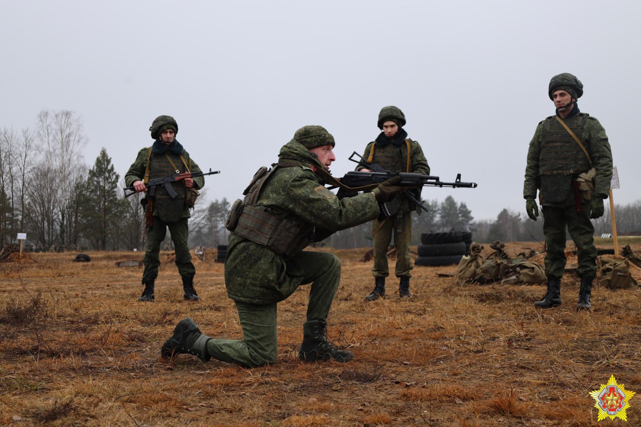 Около 6,5 тыс. призванных на проверку боеготовности военнообязанных будут уволены в запас до 30 апреля