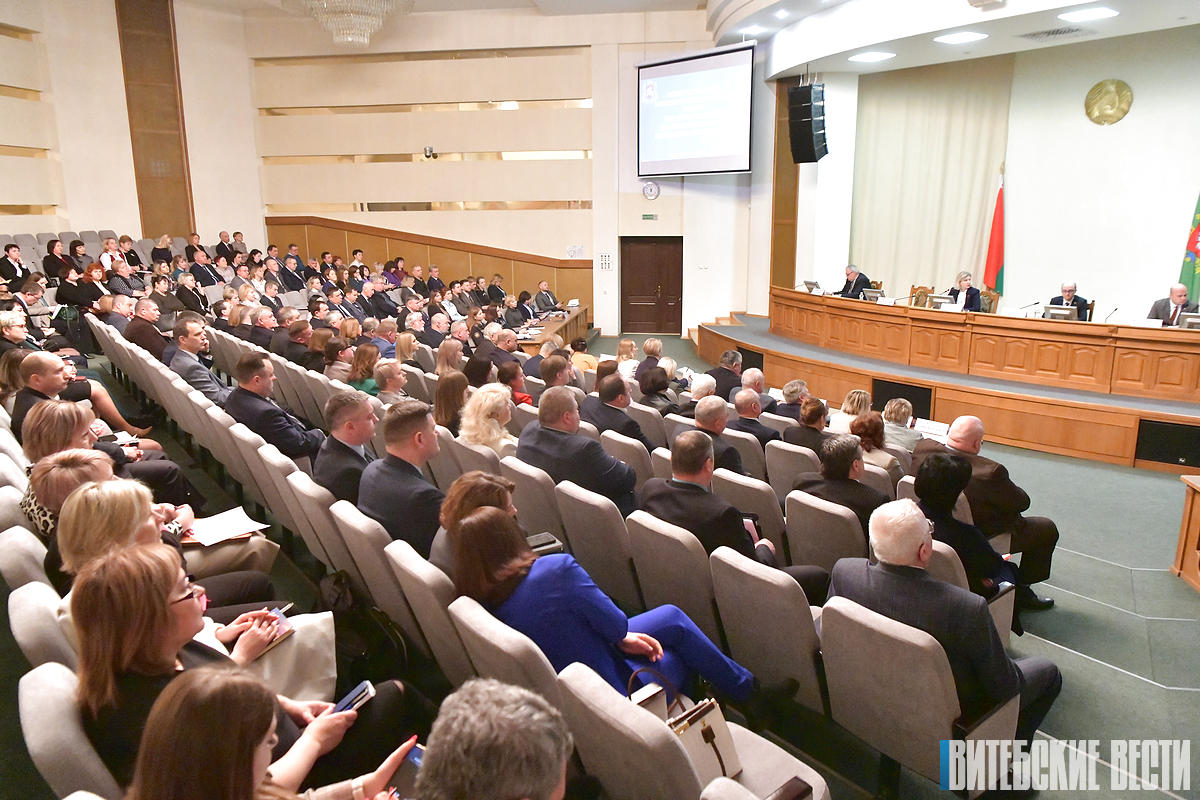 Итоги работы идеологической вертикали Витебской области и СМИ обсудили в облисполкоме