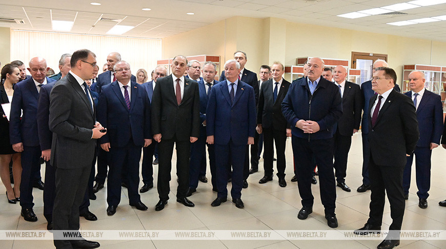 Александр Лукашенко посещает БелАЭС
