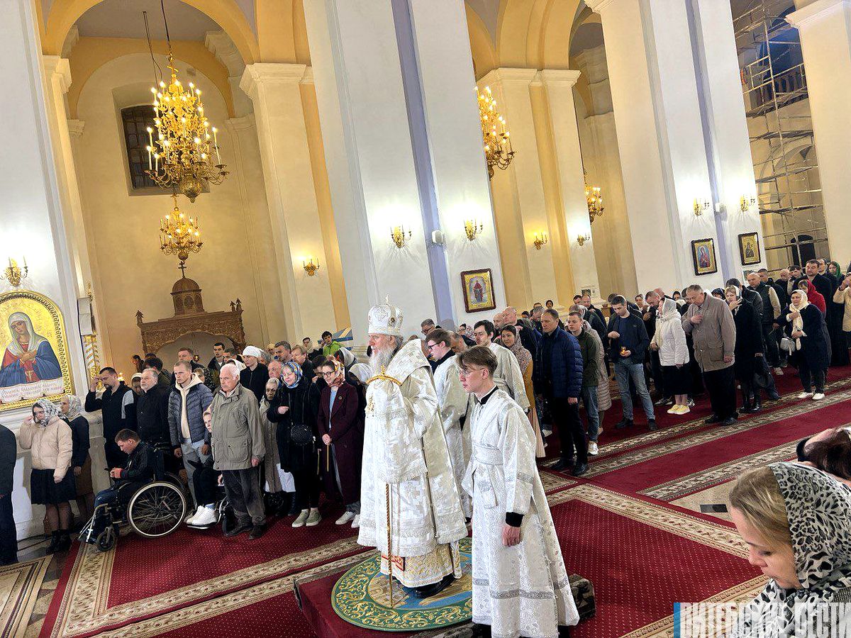 Православные христиане в Витебске отмечают Пасху. Фоторепортаж