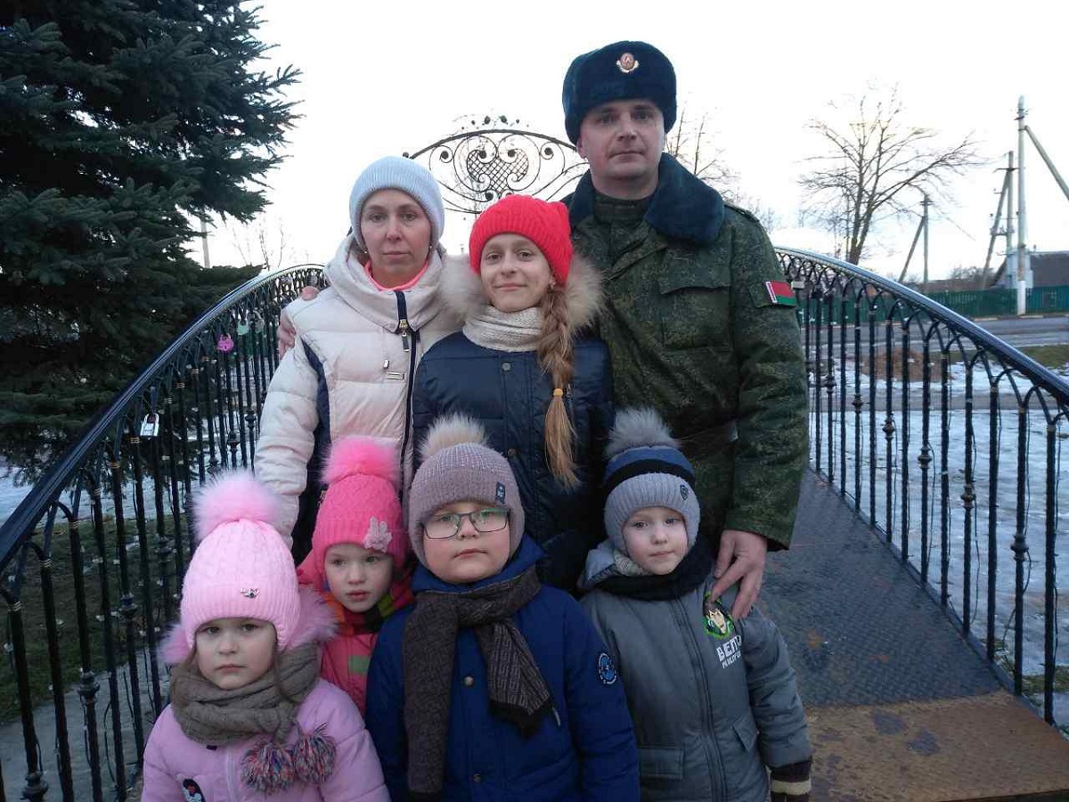 Военный комиссар из Чашникского района Игорь Полубинский: «Мужчина – защитник своей семьи и Отечества»