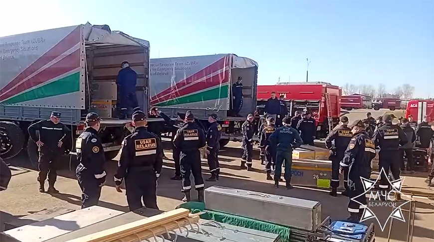 МЧС: в Мьянму от Беларуси направят спасателей, поисковых собак и технику