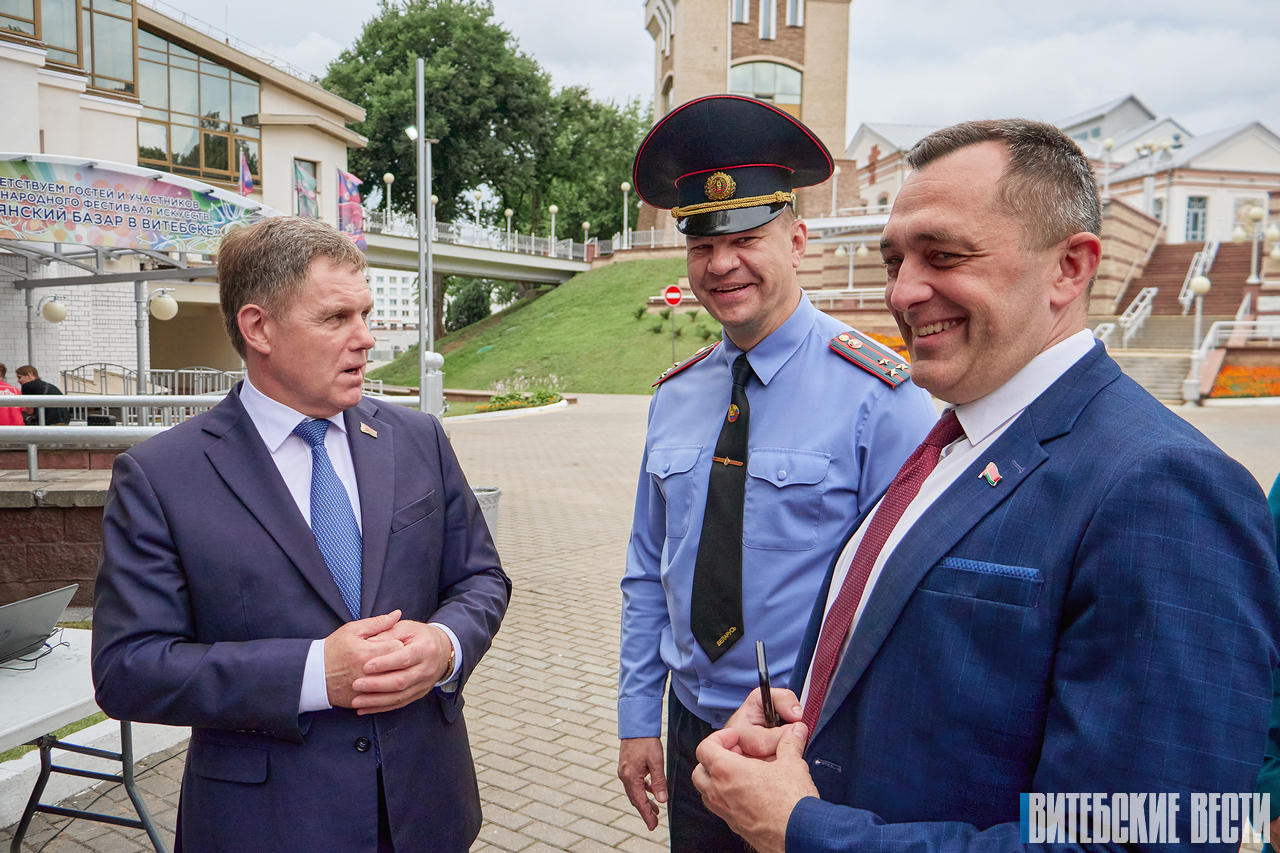 Игорь Петришенко и Александр Субботин ознакомились с ходом подготовки к «Славянскому базару в Витебске»