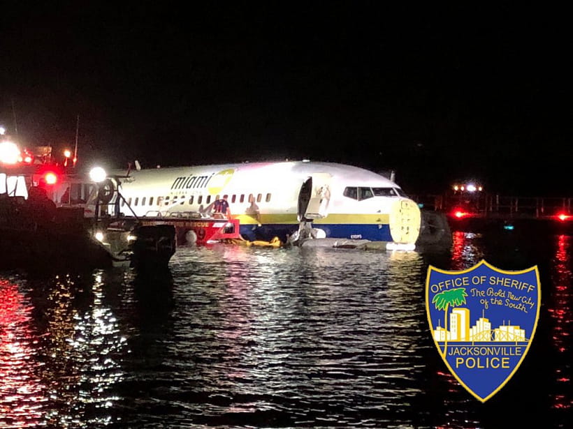 В США упал в реку Boeing 737 со 136 пассажирами