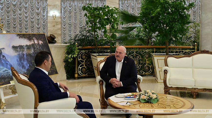 Александр Лукашенко провел встречу с Президентом Кыргызстана Садыром Жапаровым