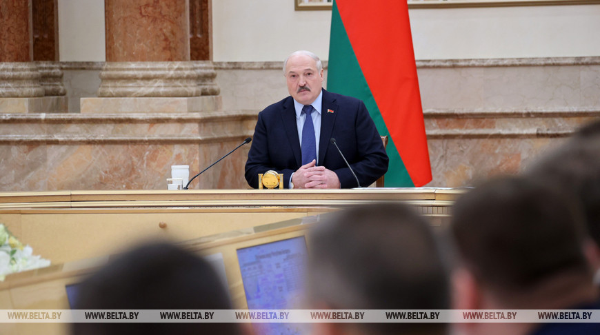 Александр Лукашенко не исключает возможности встречи Путина и Зеленского, но для этого должны сложиться условия