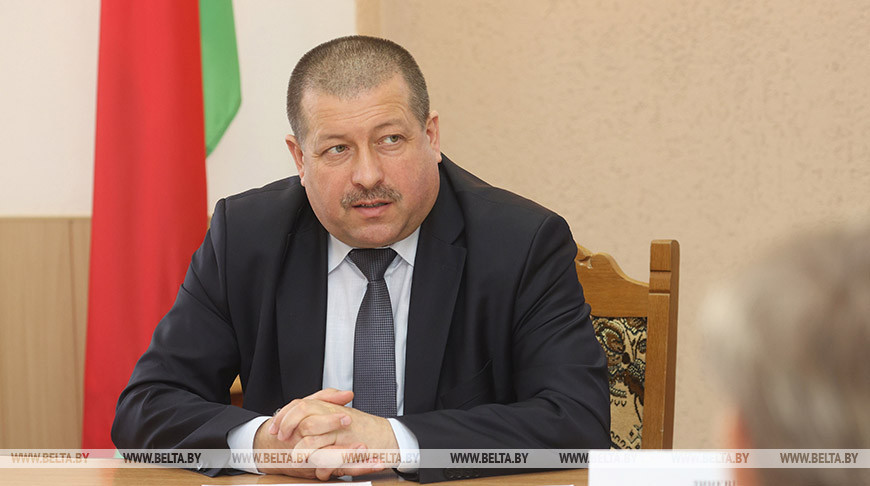Соцжилье, остановки транспорта и медобслуживание: Линевич провел прием граждан в Чашниках