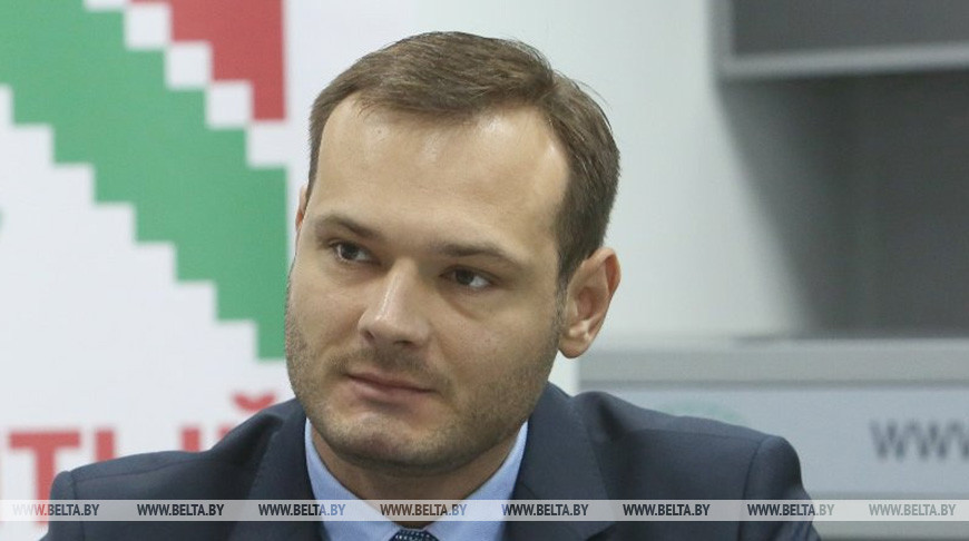 Боровик: мы должны адаптироваться к современному этапу мирового развития и сохранить страну