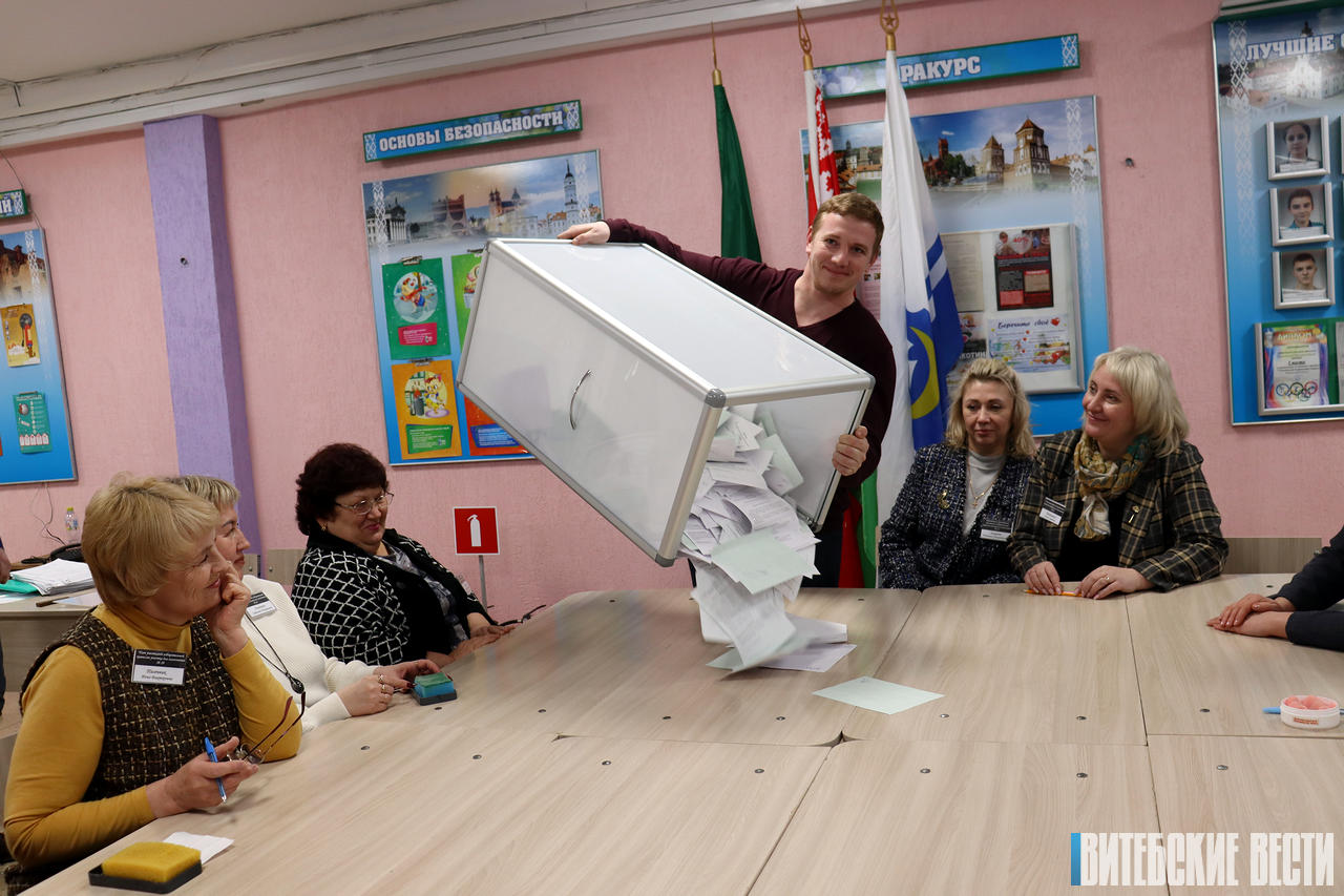 Лилия Полубинская: "Все прошло спокойно, в доброжелательной, праздничной обстановке, настроение у людей хорошее"