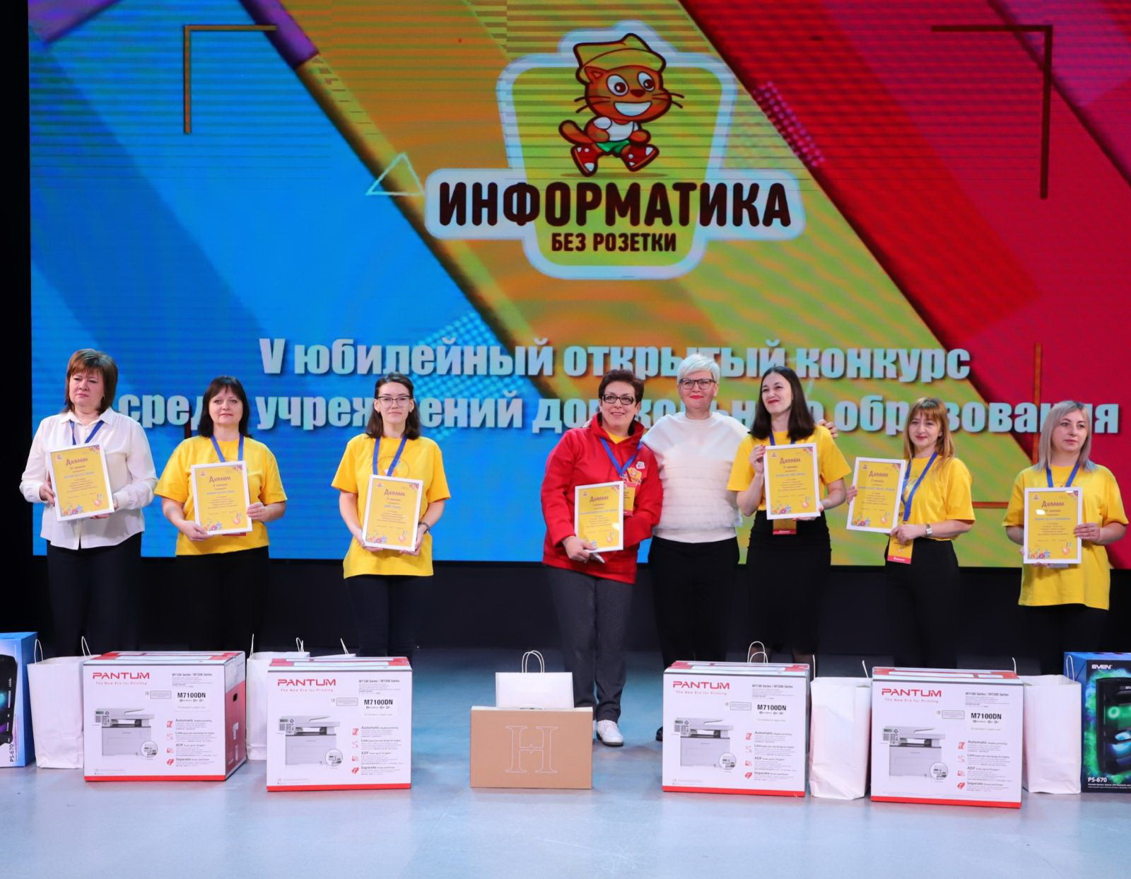 Дошкольные учреждения двух регионов Витебской области стали победителями и призерами республиканского конкурса «Информатика без розетки»