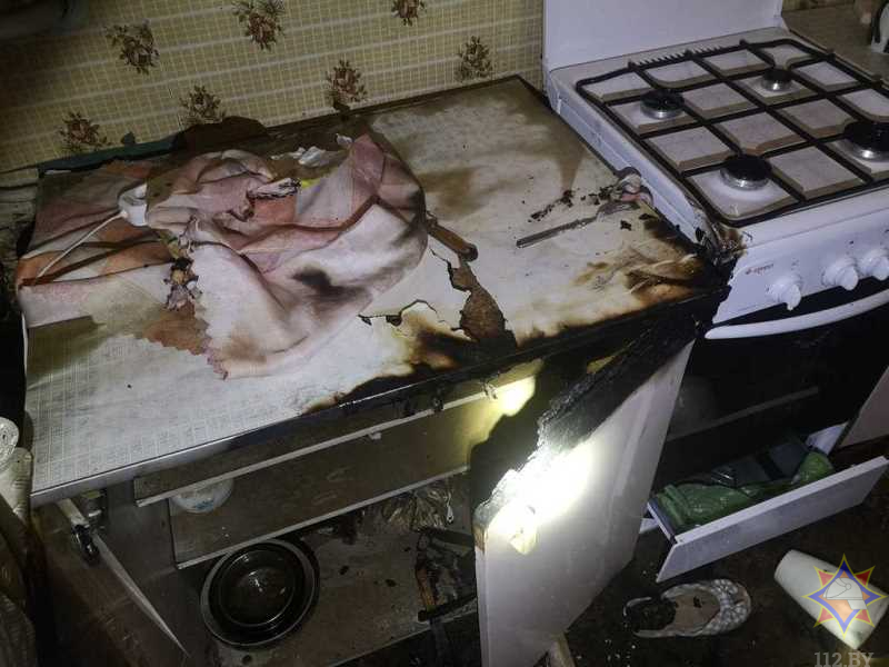В Орше очевидец спас на пожаре пожилую женщину