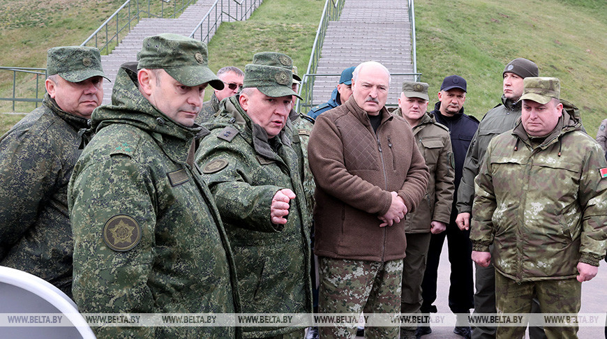 Александр Лукашенко: танкам быть, и мы будем их модернизировать