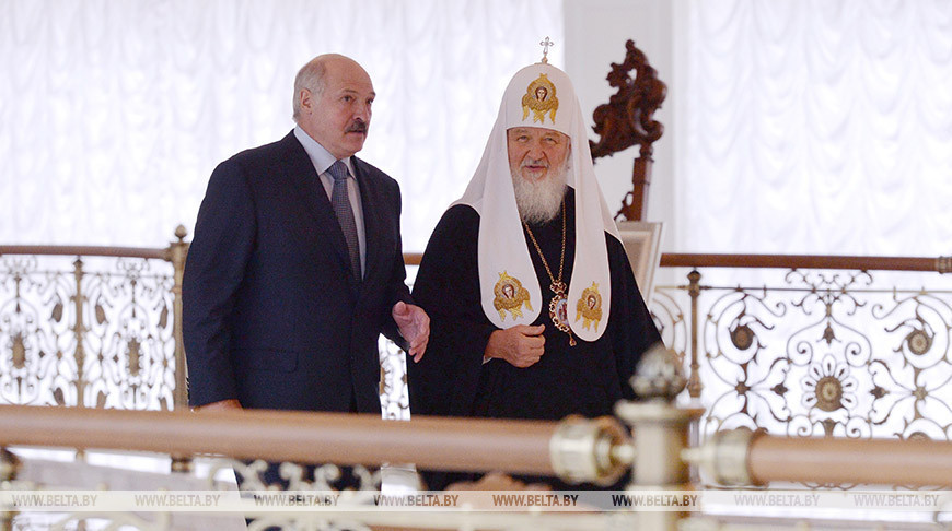 Лукашенко поздравил Патриарха Кирилла с 45-летием архиерейской хиротонии
