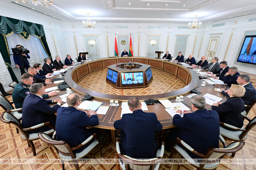 "Закручивайте на всю катушку". Лукашенко поручил милиции разобраться с одним принципиальным вопросом