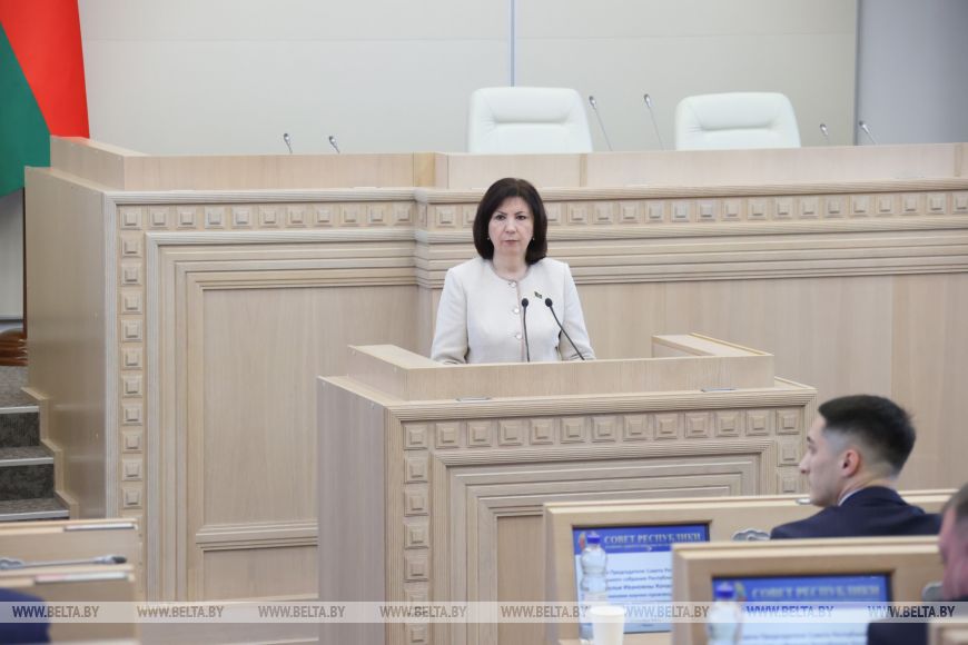 Кочанова: законы должны приниматься во благо развития страны