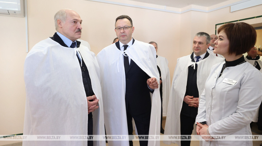 "Чтобы не было ссылок на санкции". Александр Лукашенко подчеркивает важность полного обеспечения лекарствами