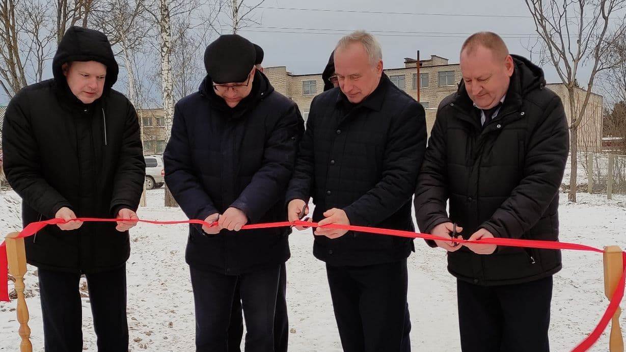 В горпосёлке Воропаево Поставского района торжественно открыли станцию обезжелезивания воды