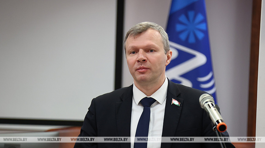 Романов: программа партии "Белая Русь" пройдет общественное обсуждение