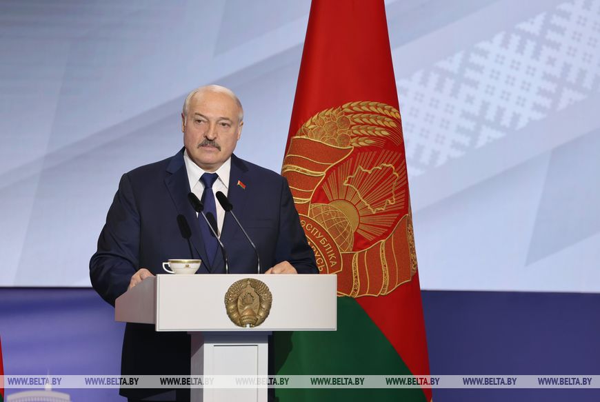 Александр Лукашенко не исключает, что 2022 год может быть объявлен Годом учителя и образования