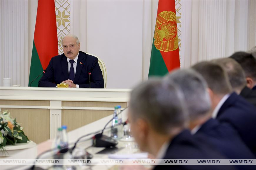 Александр Лукашенко: в основу цены должна быть положена прежде всего справедливость