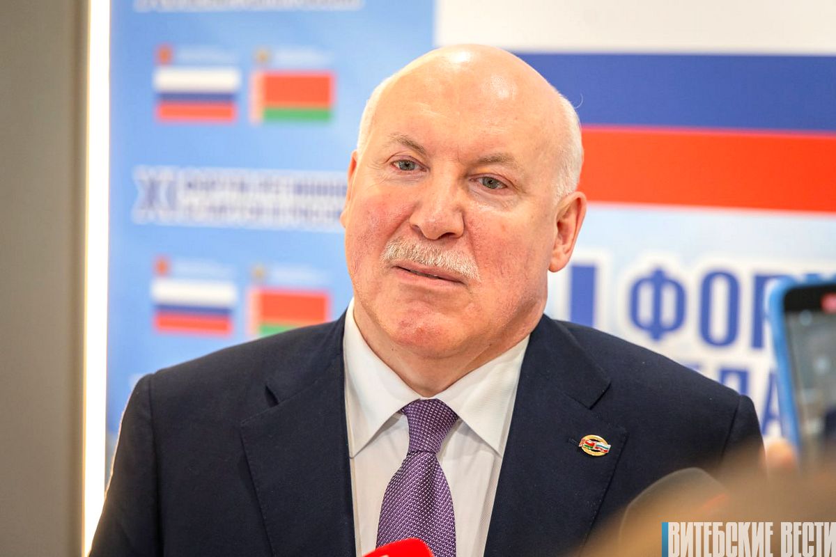Дмитрий Мезенцев: "На встрече с главами белорусских и российских регионов, пленарном заседании был очень яркий, содержательный разговор"