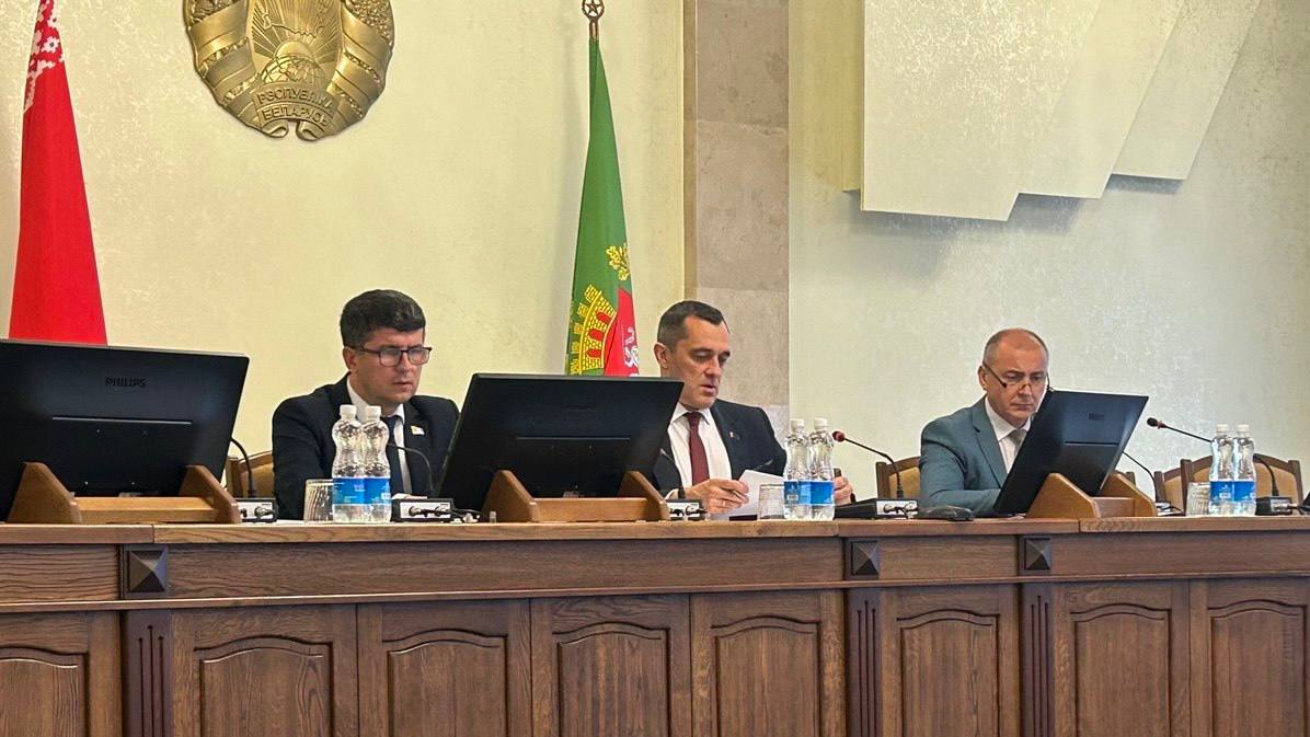 Селекторное совещание с районами по вопросу уборочной кампании и кормозаготовке прошло в Витебском облисполкоме