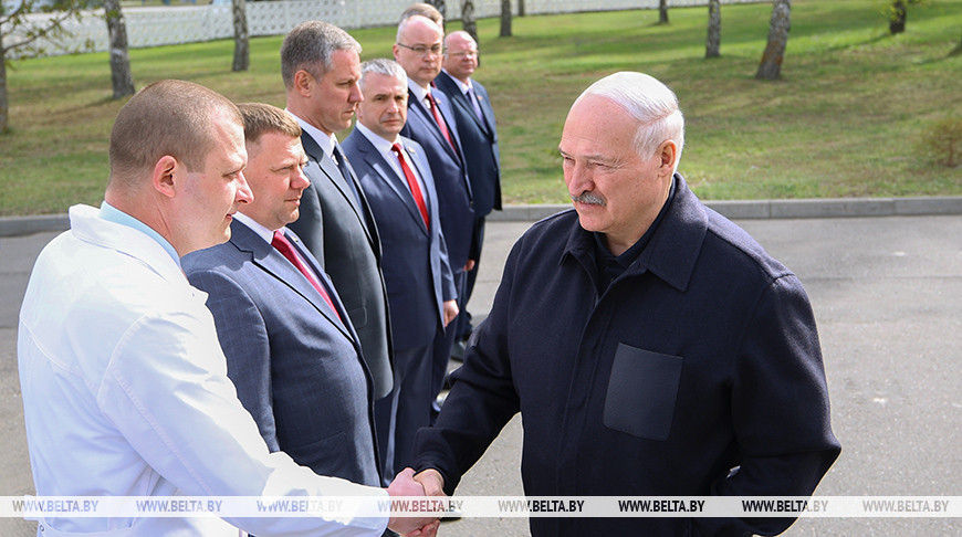 Лукашенко назвал работу с кадрами наиважнейшим вопросом местных органов власти