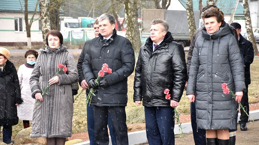 В деревне Янино Верхнедвинского района почтили память погибших в годы Великой Отечественной войны