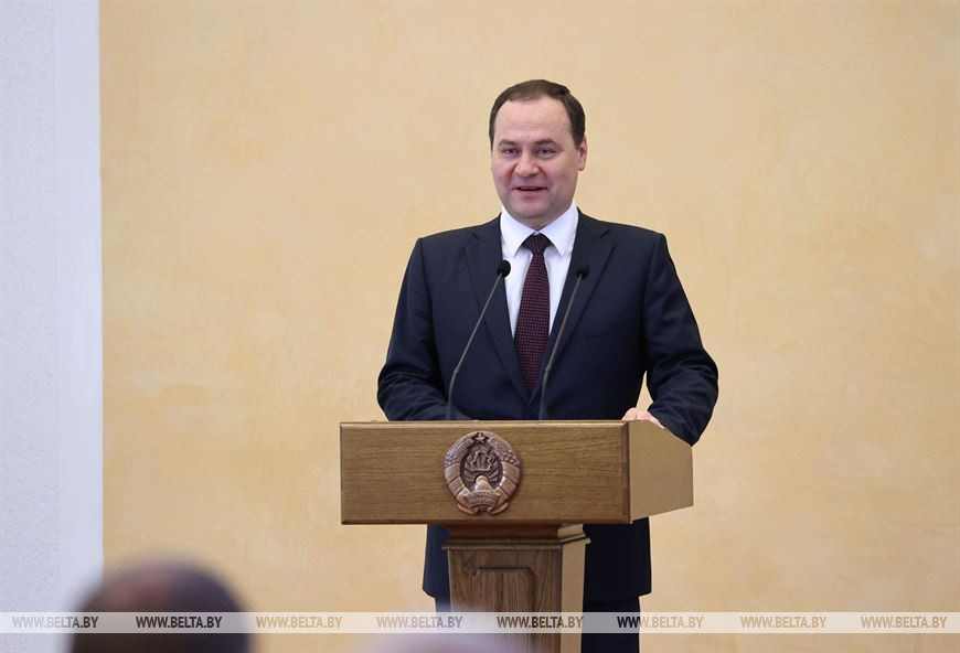 Головченко вручил госнаграды представителям различных сфер