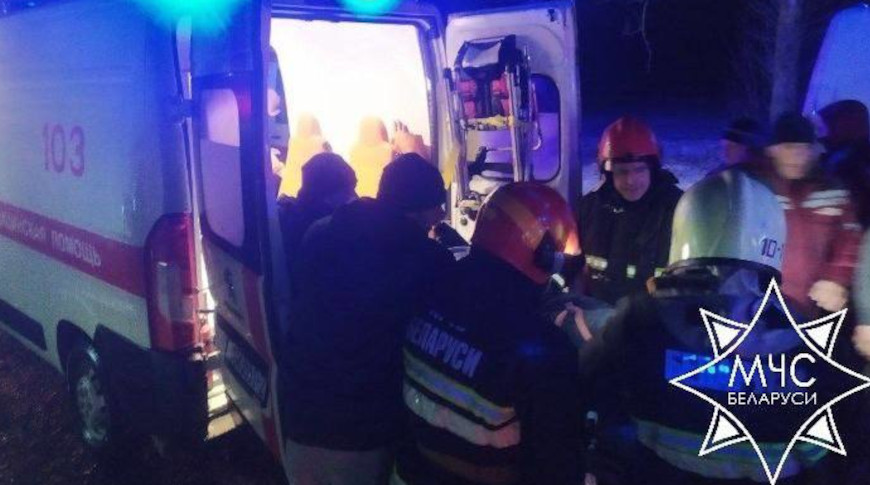 В Городокском районе в ДТП пострадали водитель туристического автобуса и пассажир